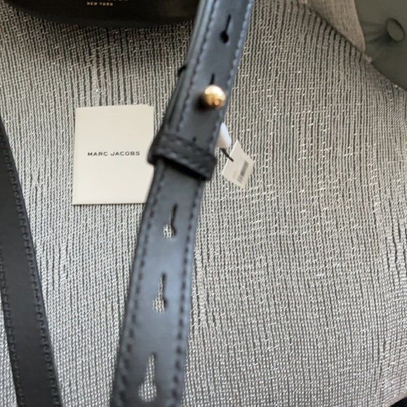 authentic Marc Jacobs leather bag - Picture 10 of 16